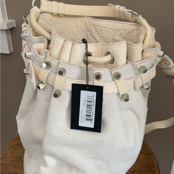 Alexander Wang Cream Shoulder Bag with Drawstring Closure - Picture 1 of 7